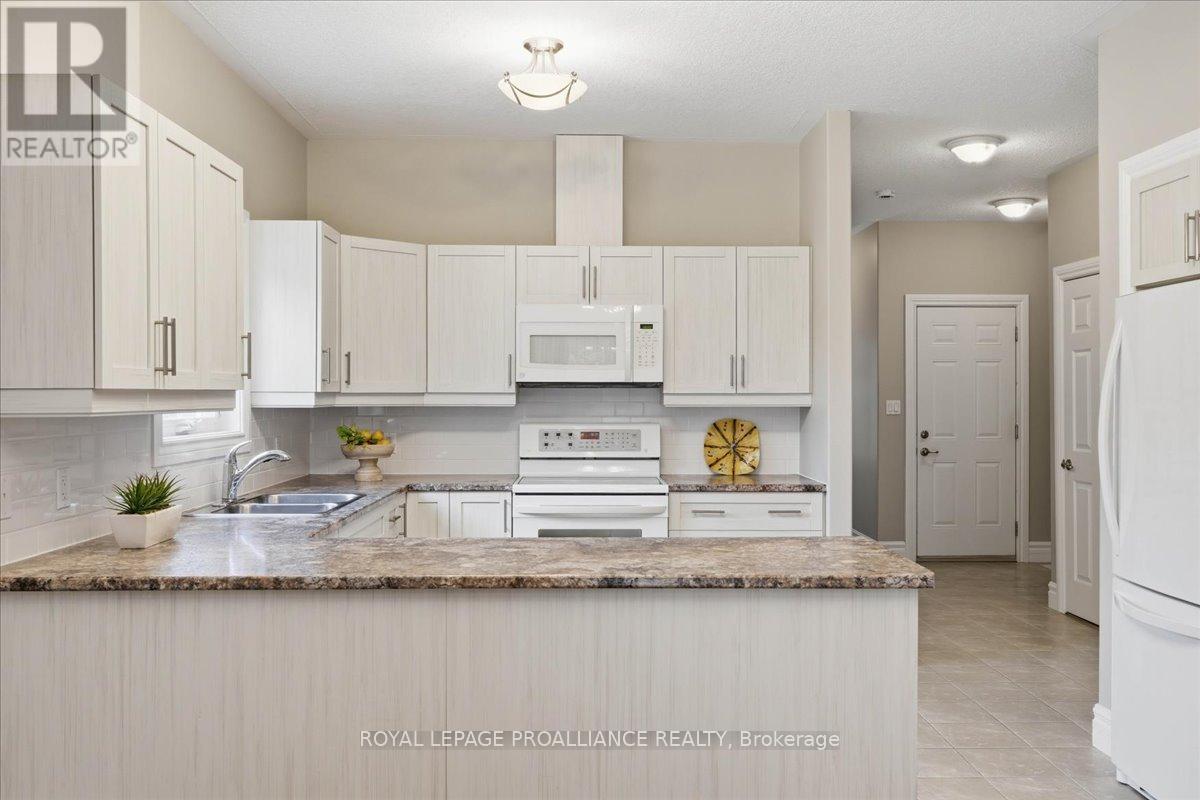 #18 1 ROSEMARY COURT - 11
