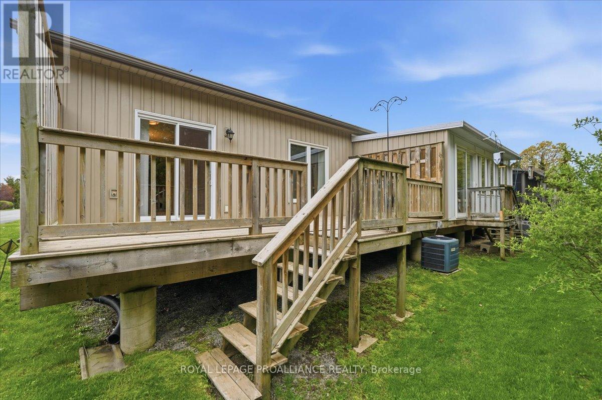 #18 1 ROSEMARY COURT - 22