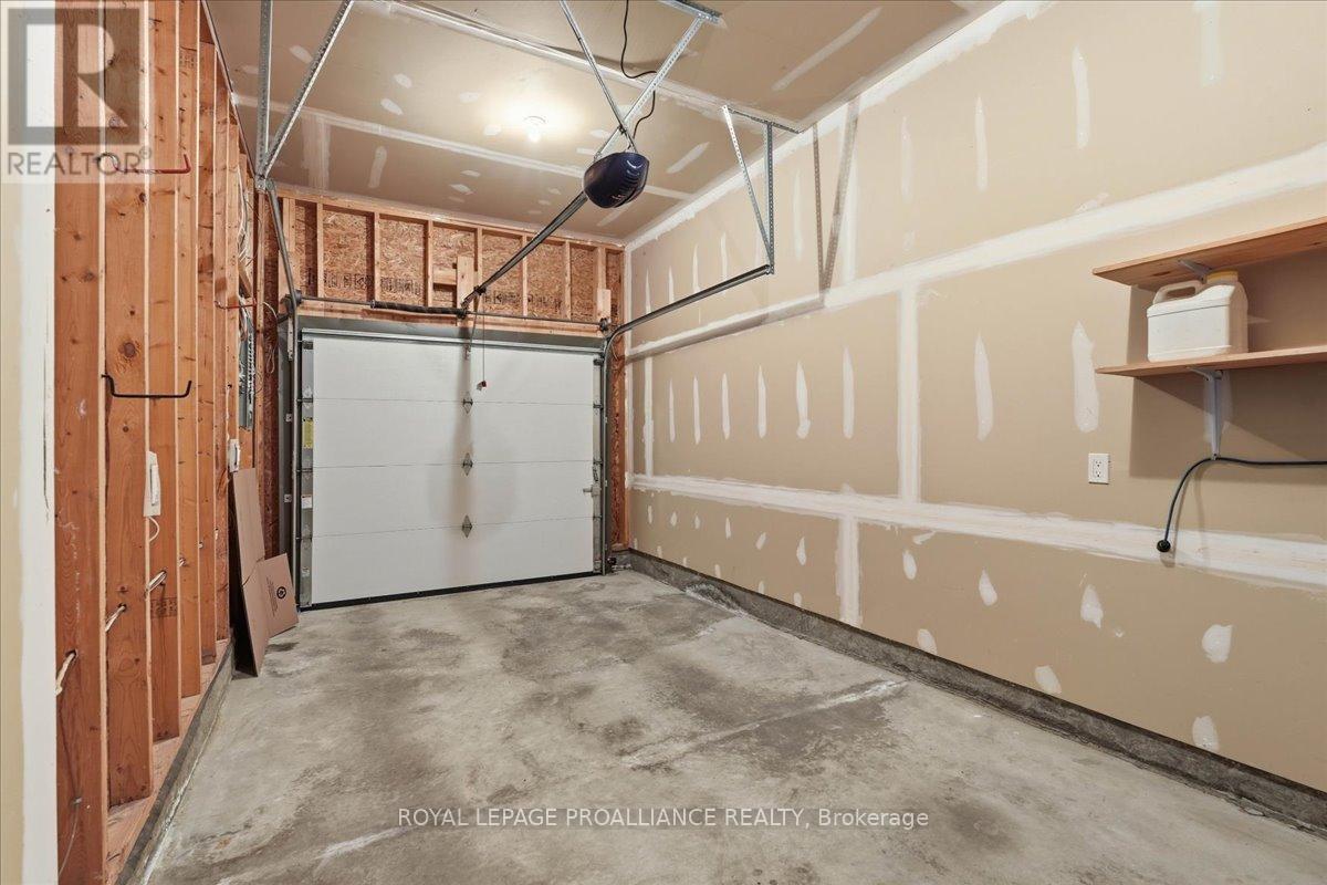#18 1 ROSEMARY COURT - 23