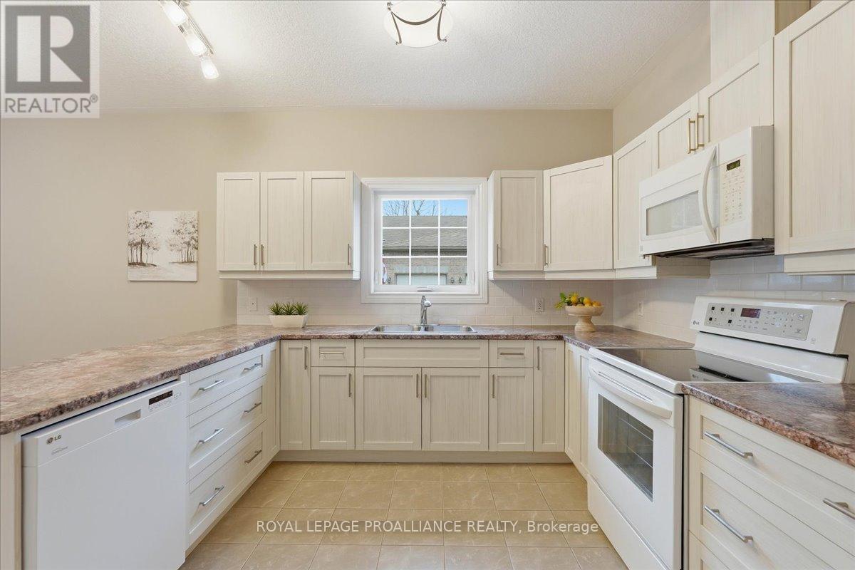 #18 1 ROSEMARY COURT - 8
