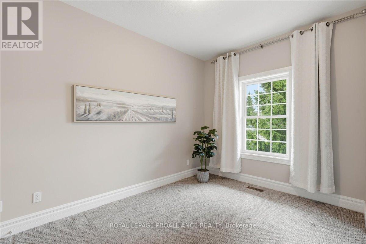 #18 1 ROSEMARY COURT - 5