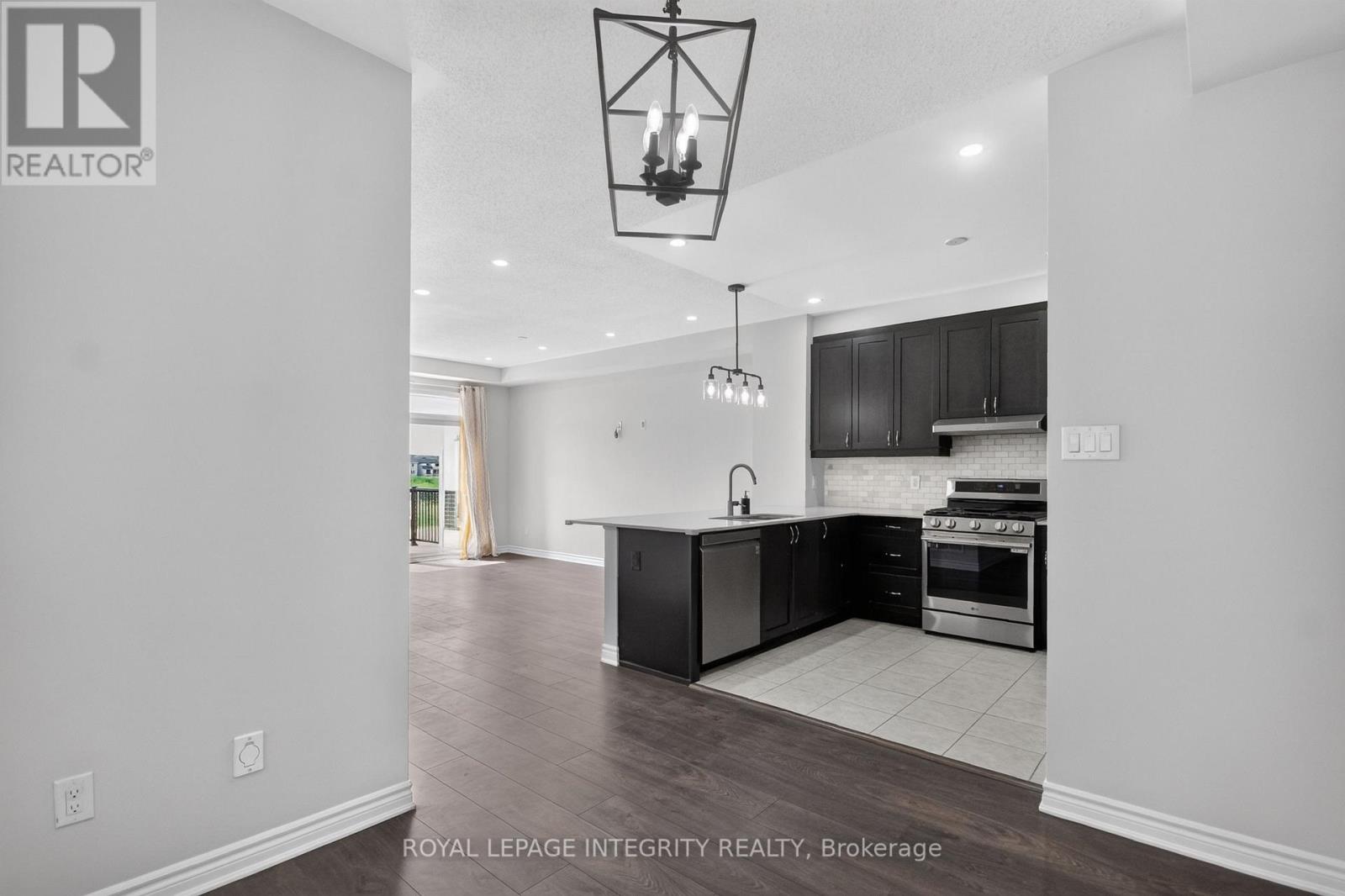 3 Bed, 4 Bath House for Rent in Ottawa – 364 APHELION CRESCENT N, Ottawa – MLS# X13498962 - Image 17
