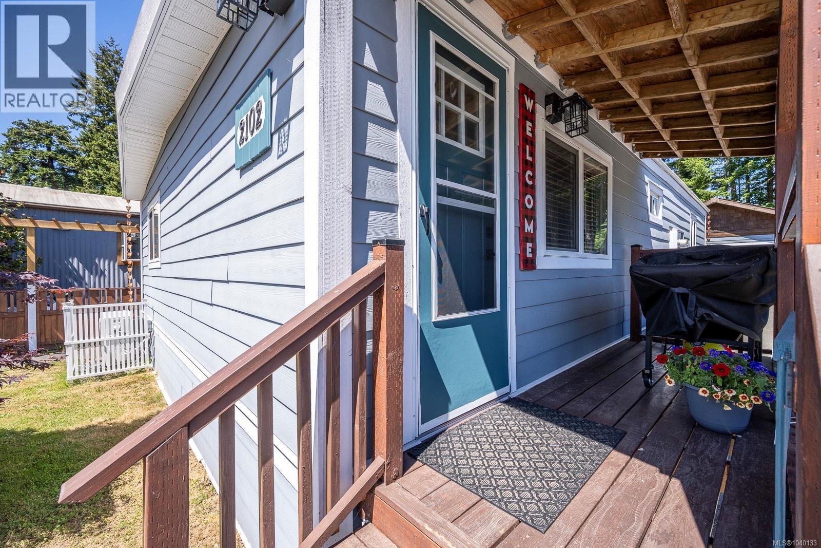 2102 Stadacona Dr - 61