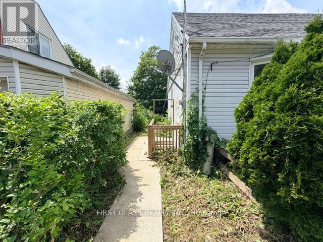 44 SCOTIA AVENUE - 10