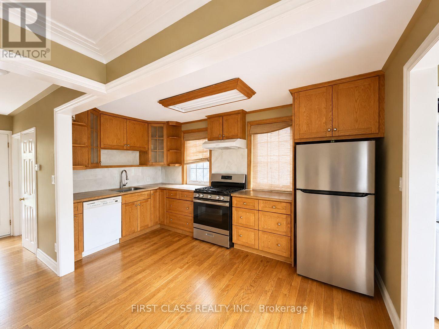 44 SCOTIA AVENUE - 4