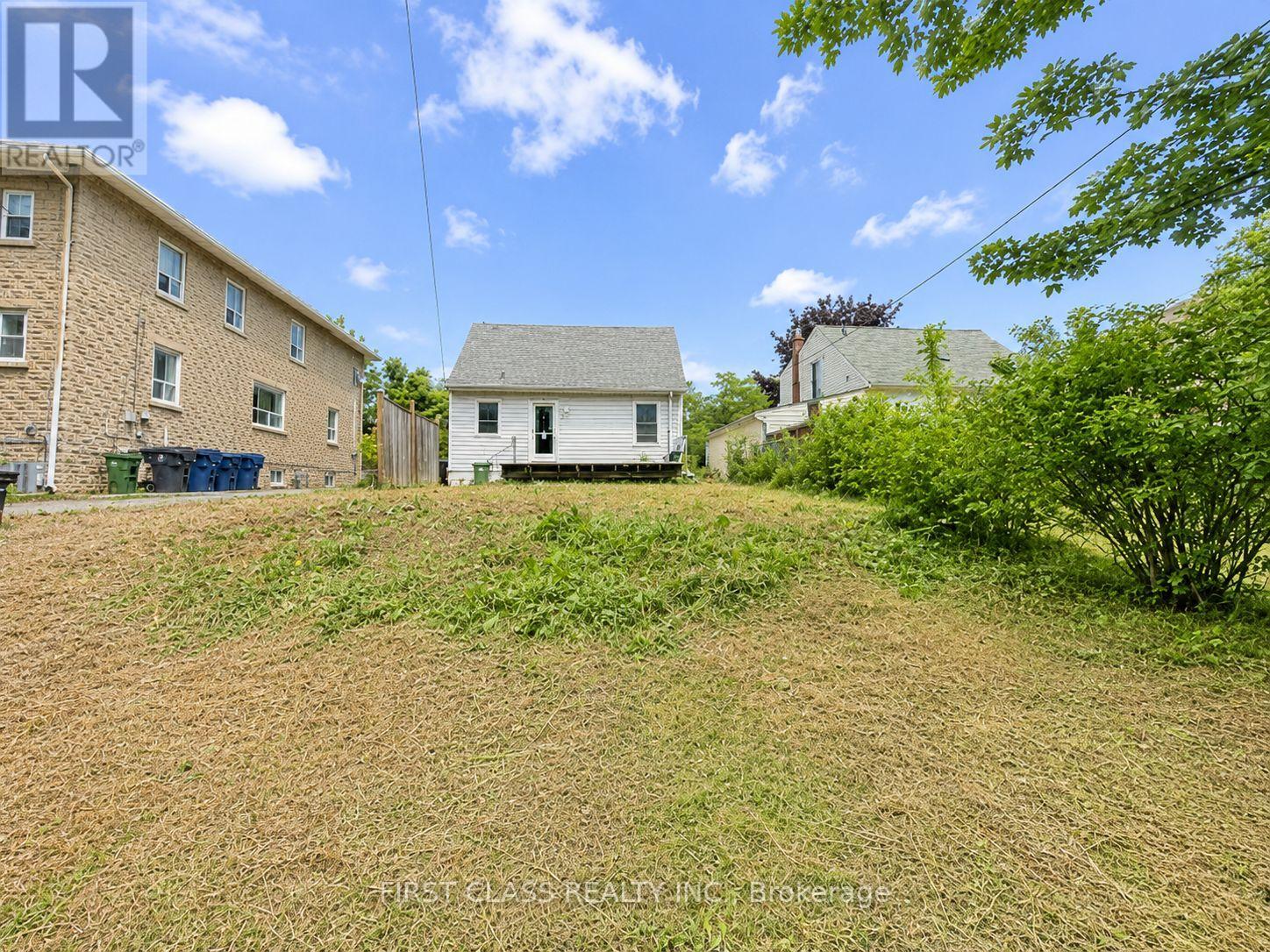44 SCOTIA AVENUE - 17