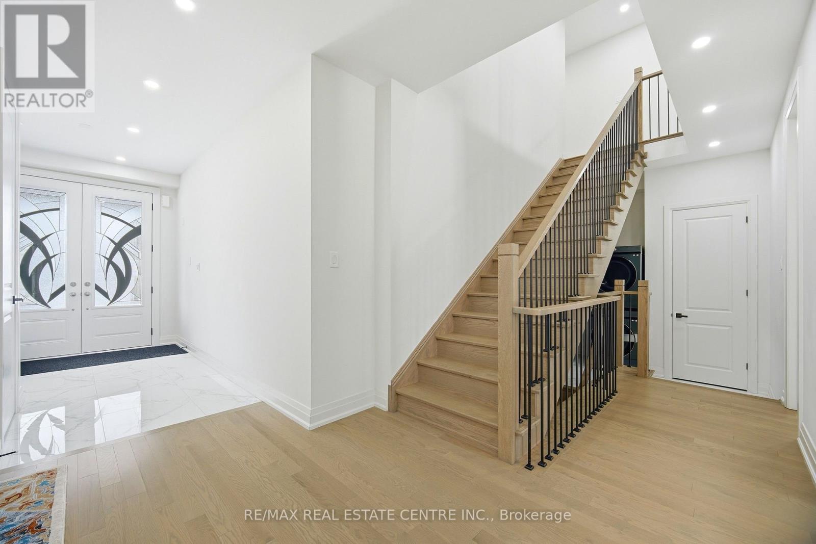 112 BLUEBIRD BOULEVARD - 25