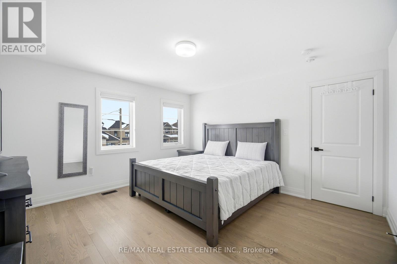 112 BLUEBIRD BOULEVARD - 37