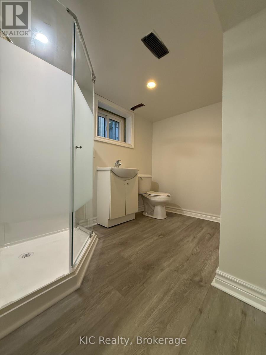 200 OSHAWA BOULEVARD N - 24