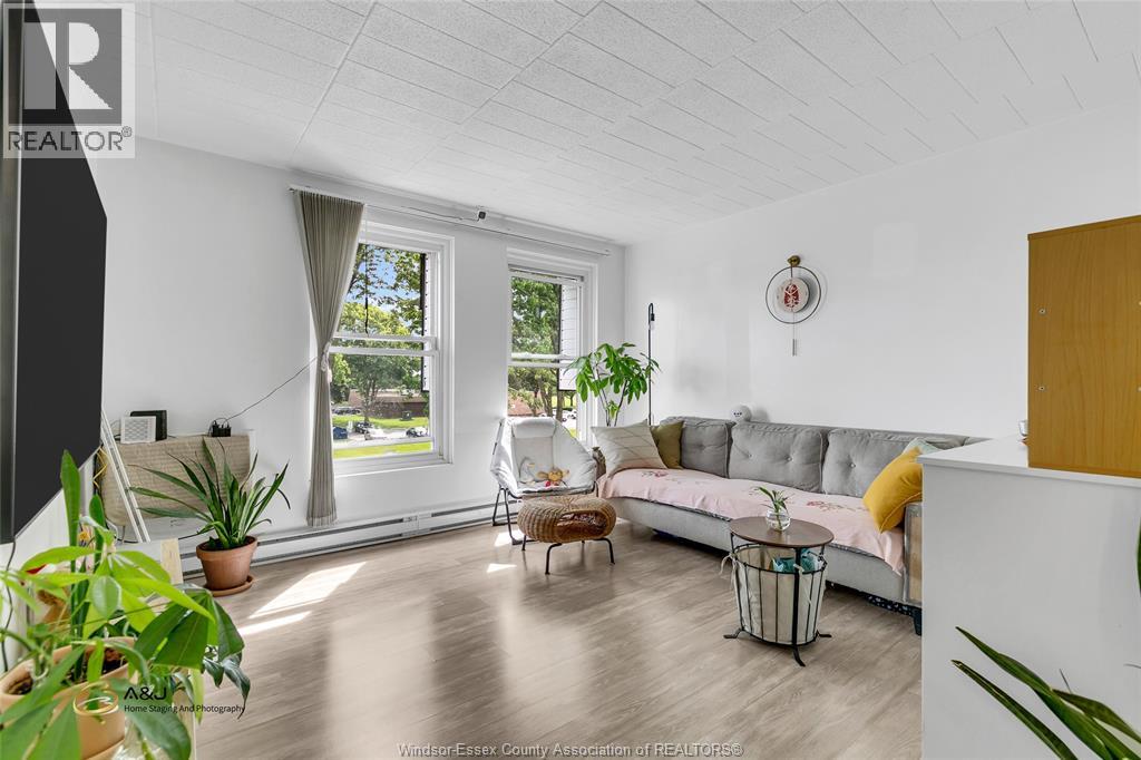 #300 6311 THORNBERRY CRESCENT - 9