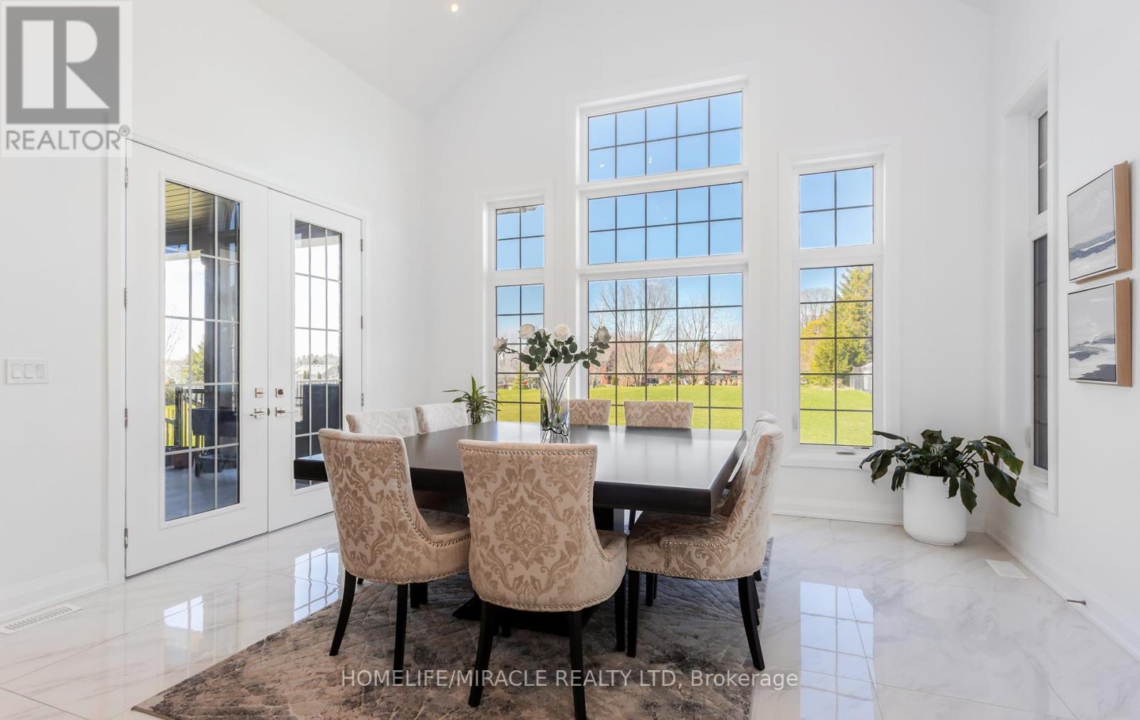 61 BONNIE BRAE COURT - 17