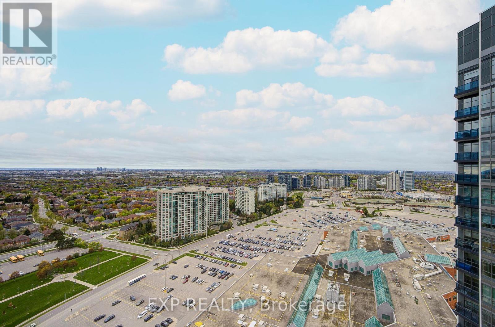 #2707 30 UPPER MALL WAY - 21