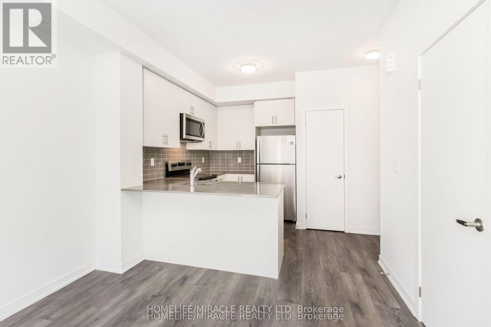 #16 3415 RIDGEWAY DRIVE - 15