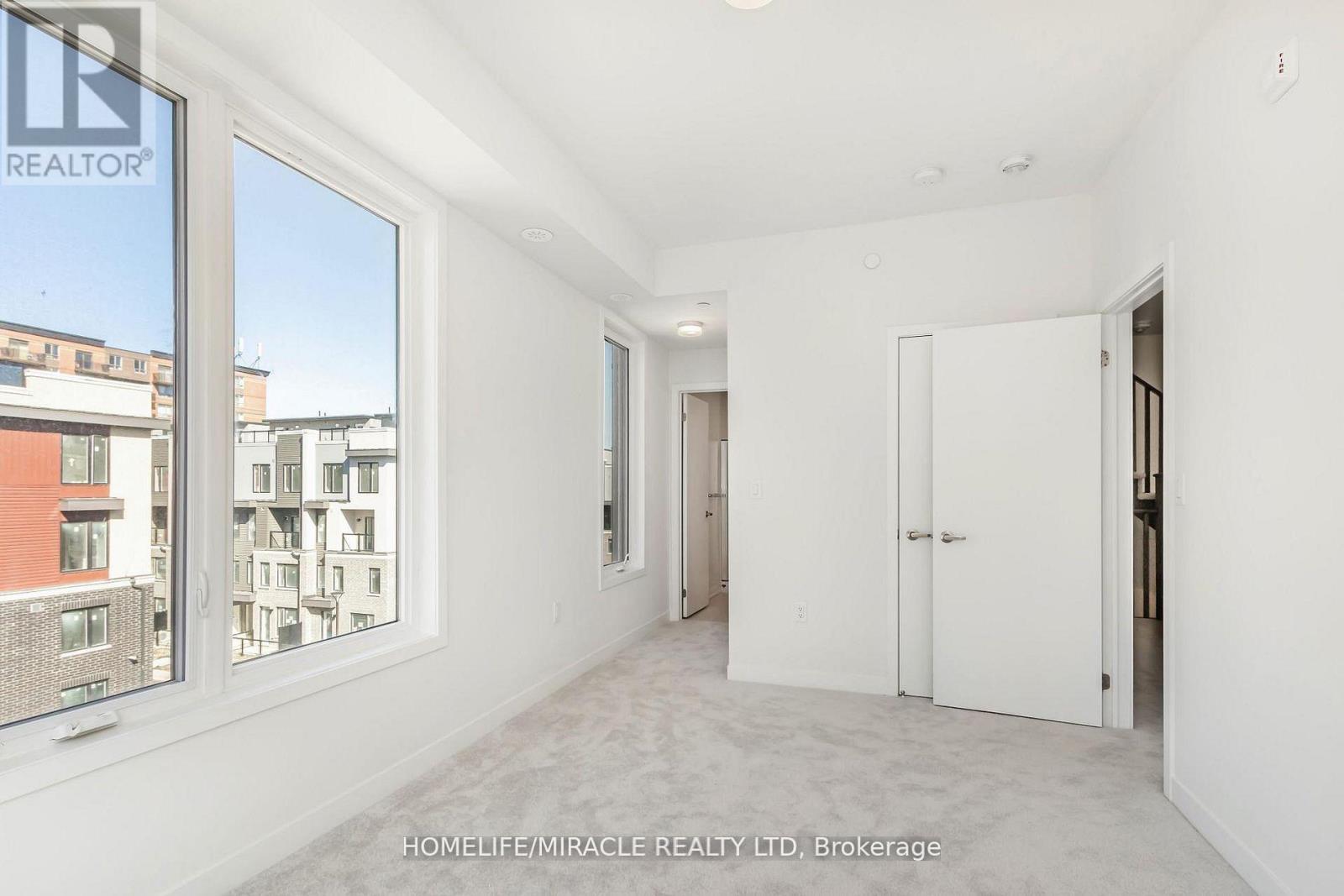 #16 3415 RIDGEWAY DRIVE - 30