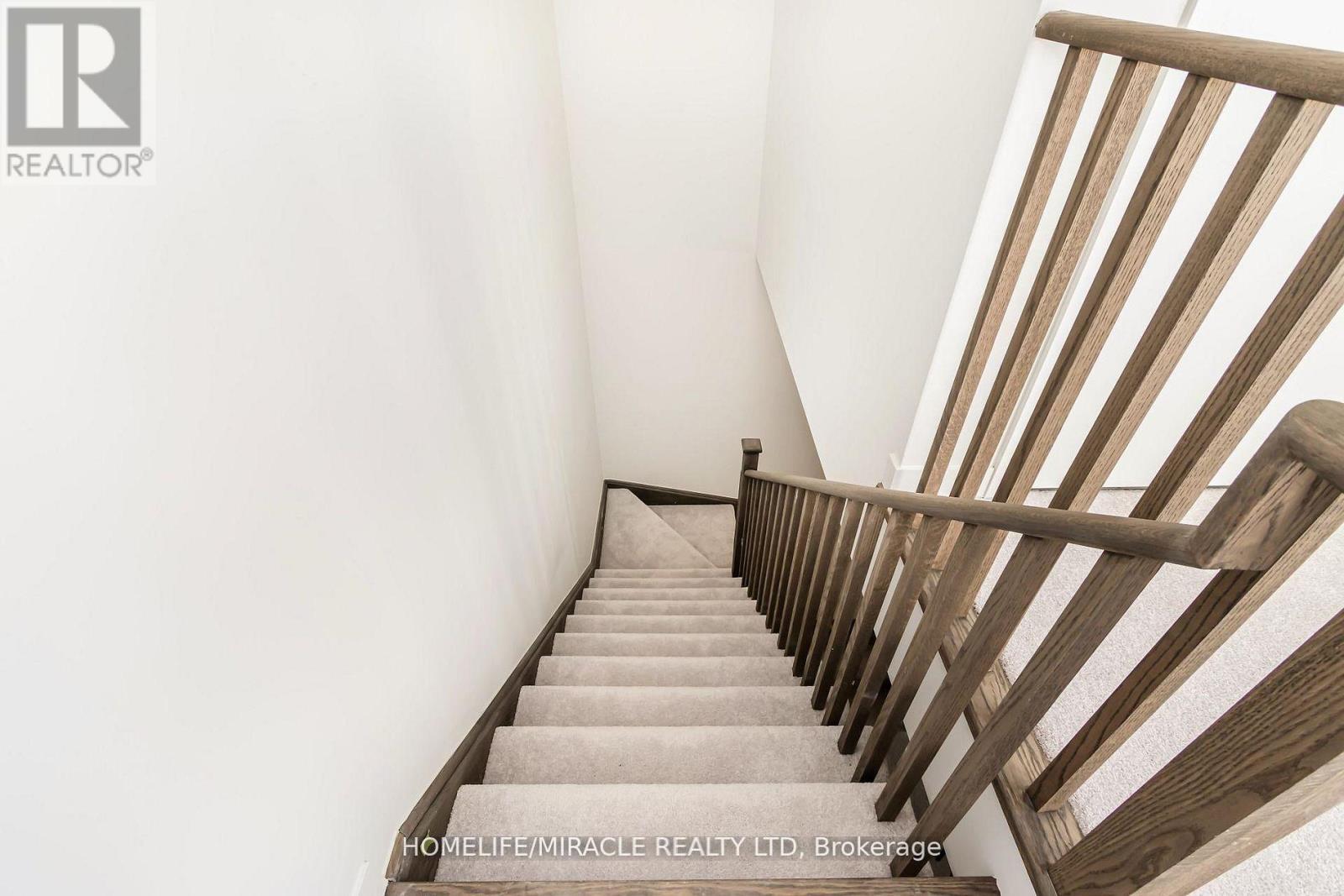 #16 3415 RIDGEWAY DRIVE - 39
