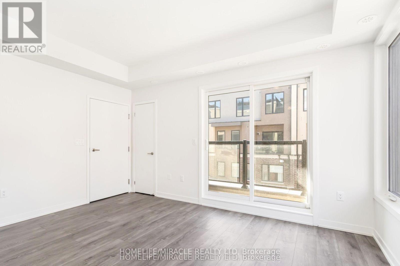 #16 3415 RIDGEWAY DRIVE - 7