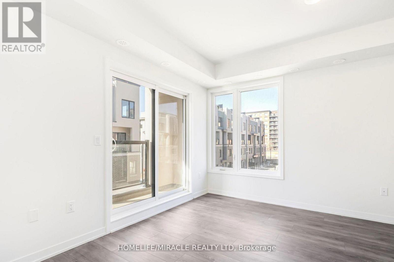 #16 3415 RIDGEWAY DRIVE - 8