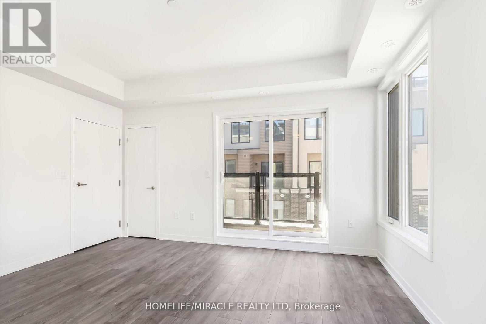 #16 3415 RIDGEWAY DRIVE - 9