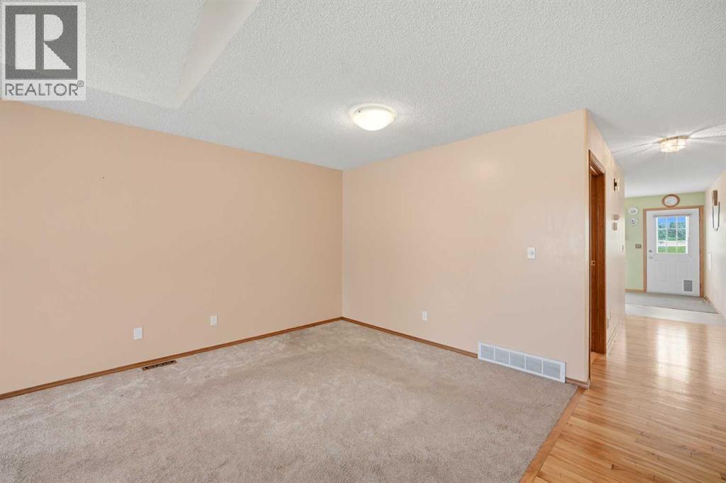 13 Parklane Place — photo 8