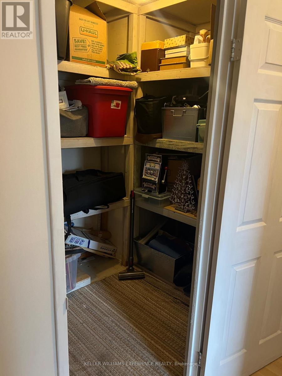 #210 18 KNIGHTSBRIDGE ROAD - 40