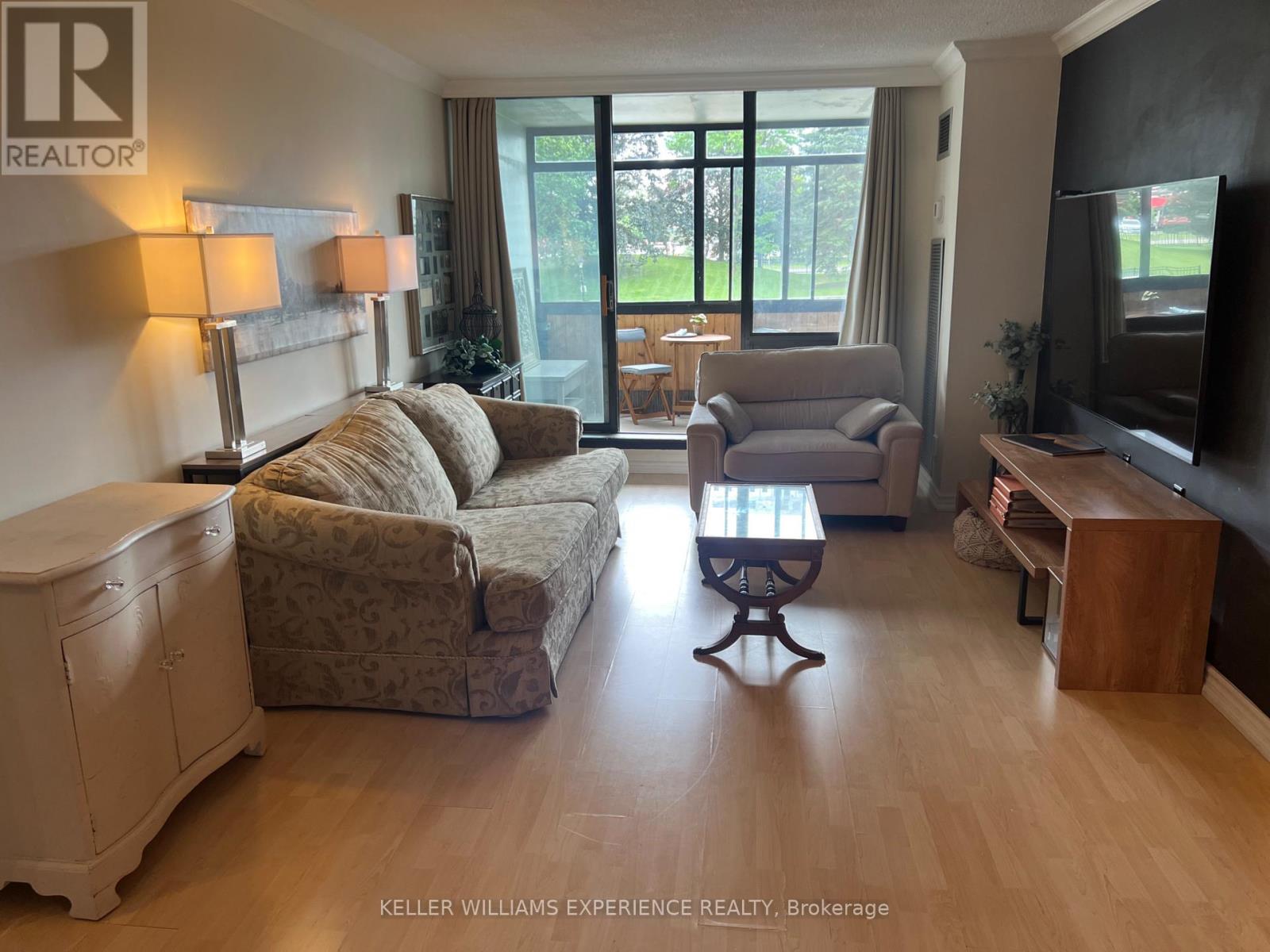 #210 18 KNIGHTSBRIDGE ROAD - 19