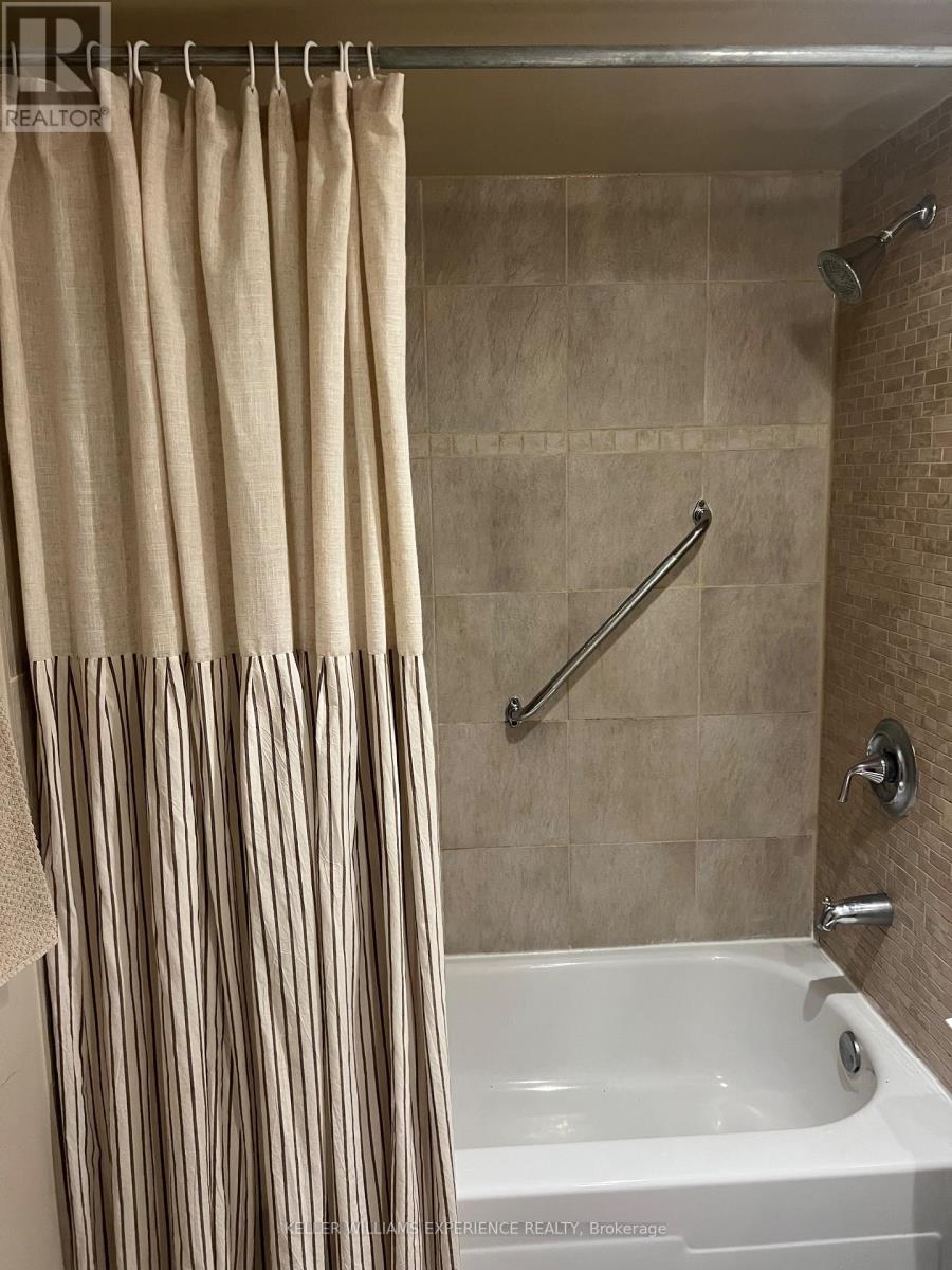 #210 18 KNIGHTSBRIDGE ROAD - 30