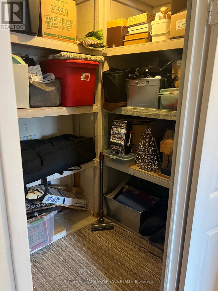 #210 18 KNIGHTSBRIDGE ROAD - 41
