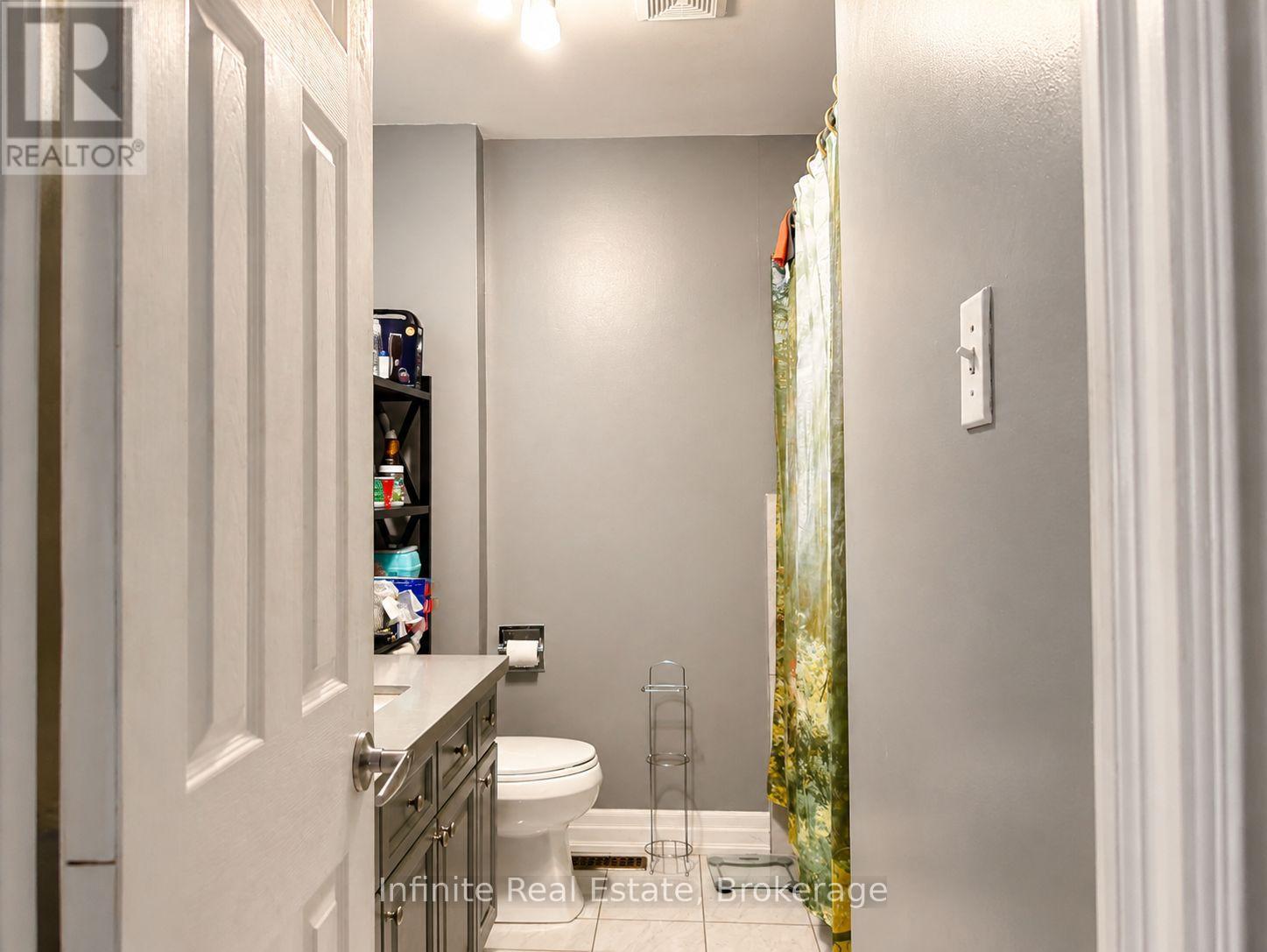 122 PARKVIEW DRIVE - 18