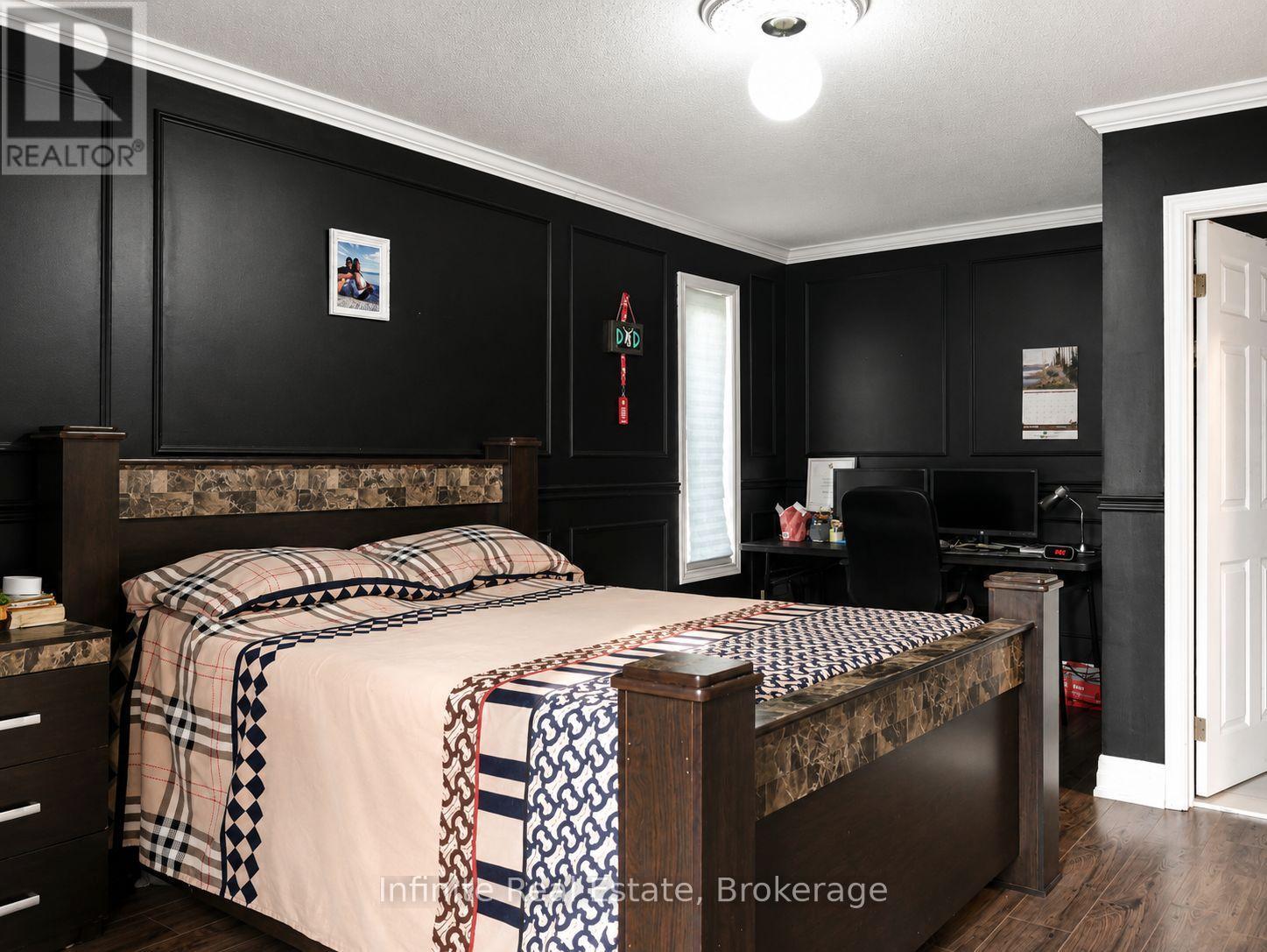 122 PARKVIEW DRIVE - 20