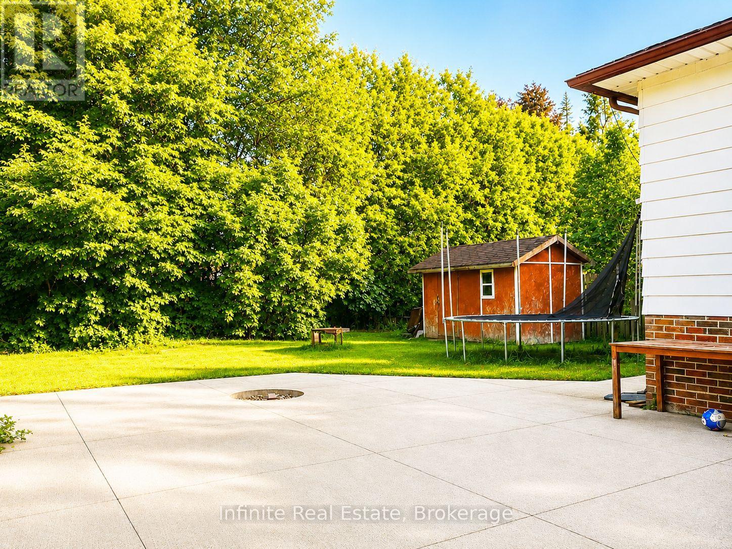 122 PARKVIEW DRIVE - 38