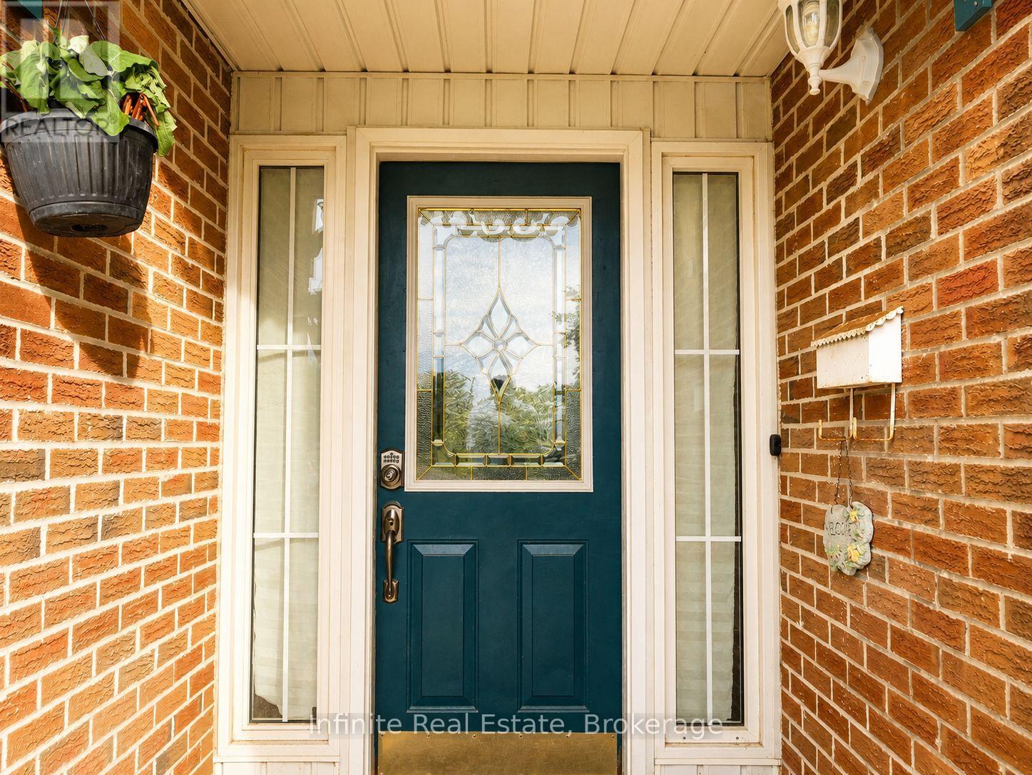 122 PARKVIEW DRIVE - 3