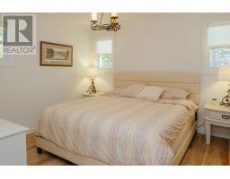 14 Tuxedo Road thumbnail 16