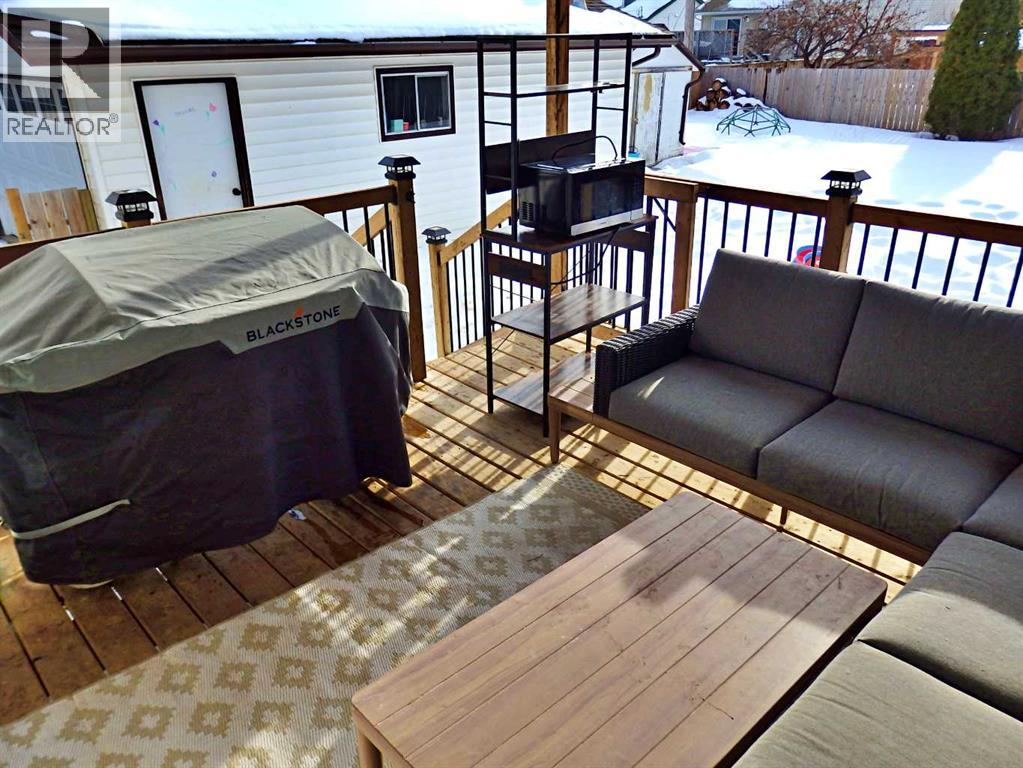 5819 51 Avenue - 4