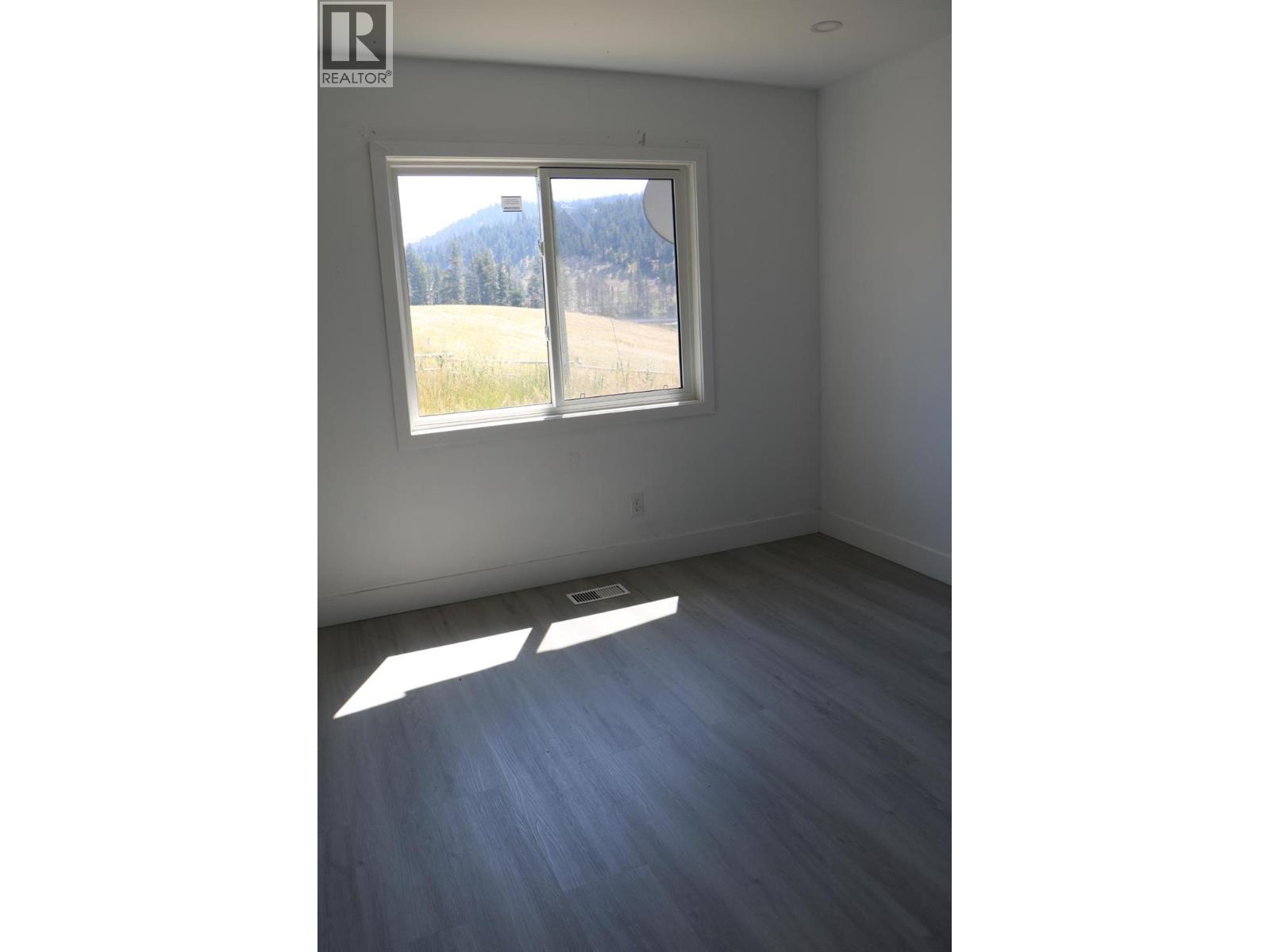 2448 BARNHARTVALE Road - 23