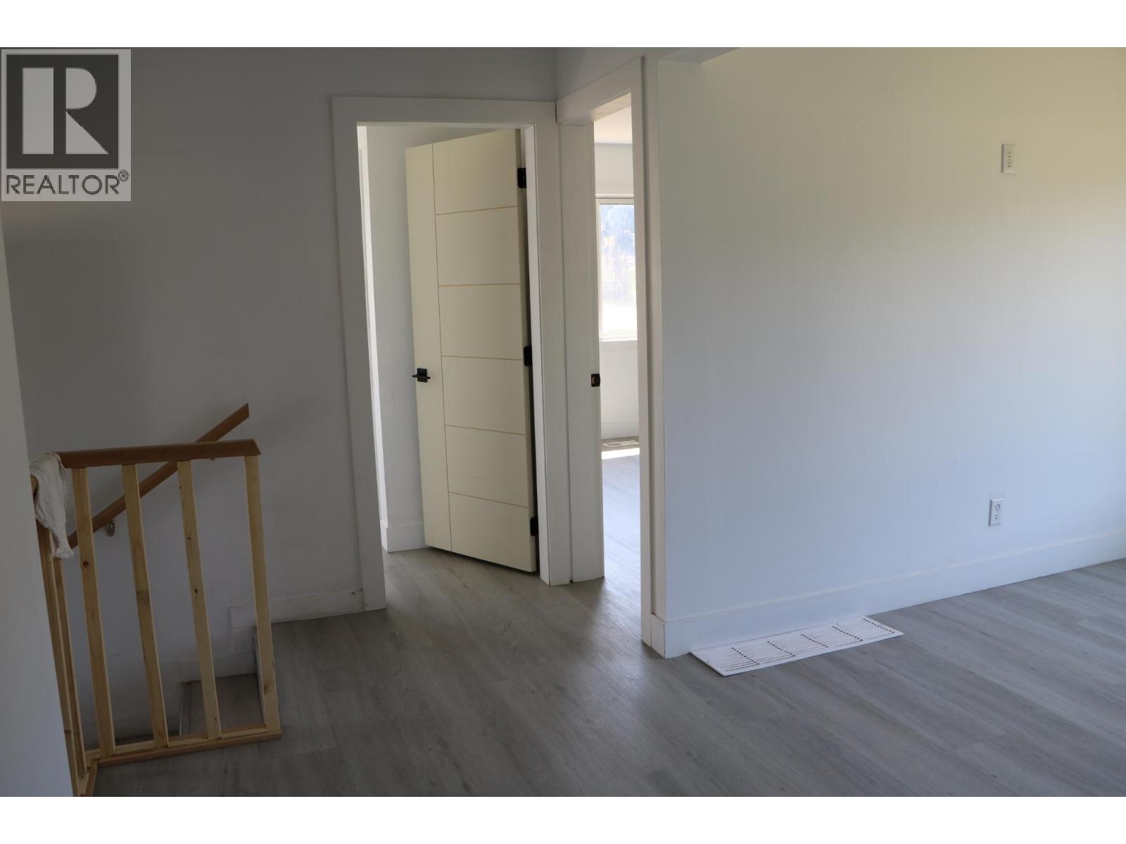 2448 BARNHARTVALE Road - 20