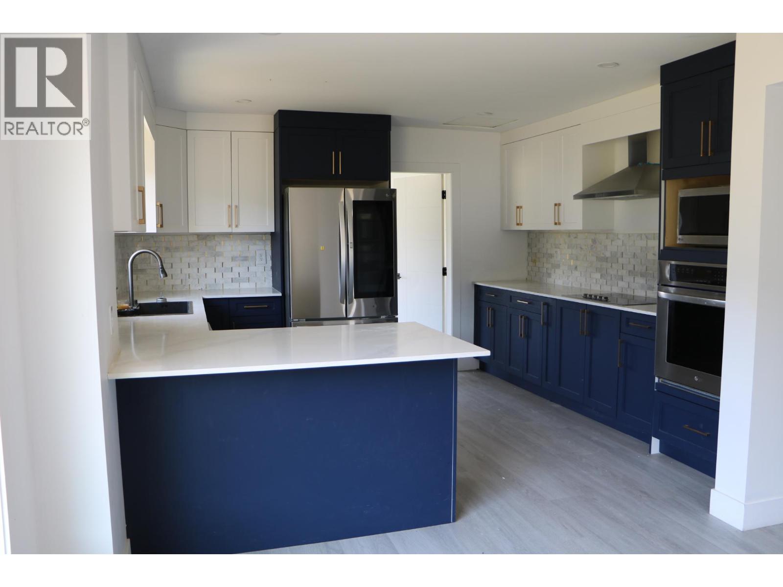 2448 BARNHARTVALE Road - 10