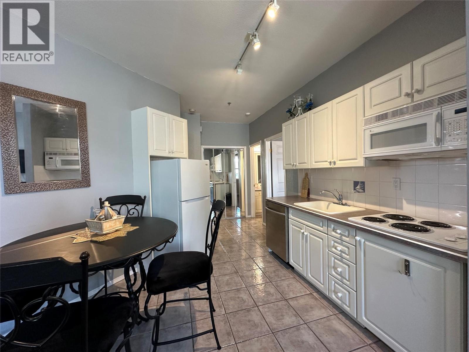 #2006B 5052 RIVERVIEW Road - 1