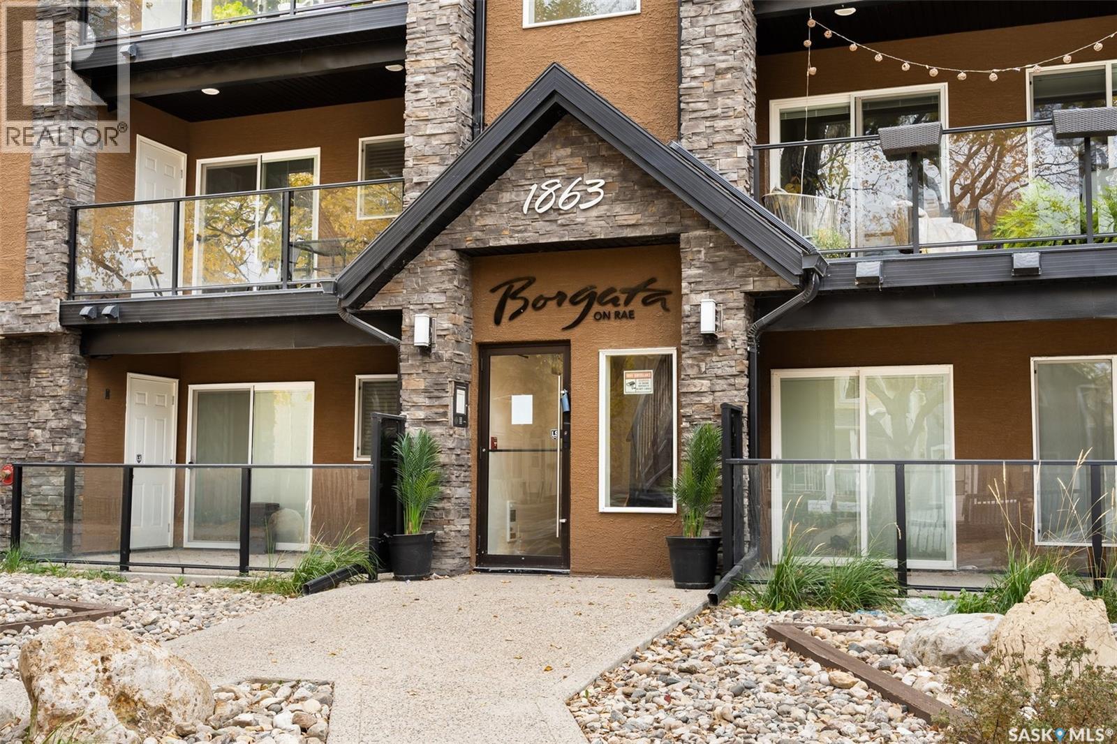 #303 1863 Rae STREET - 2