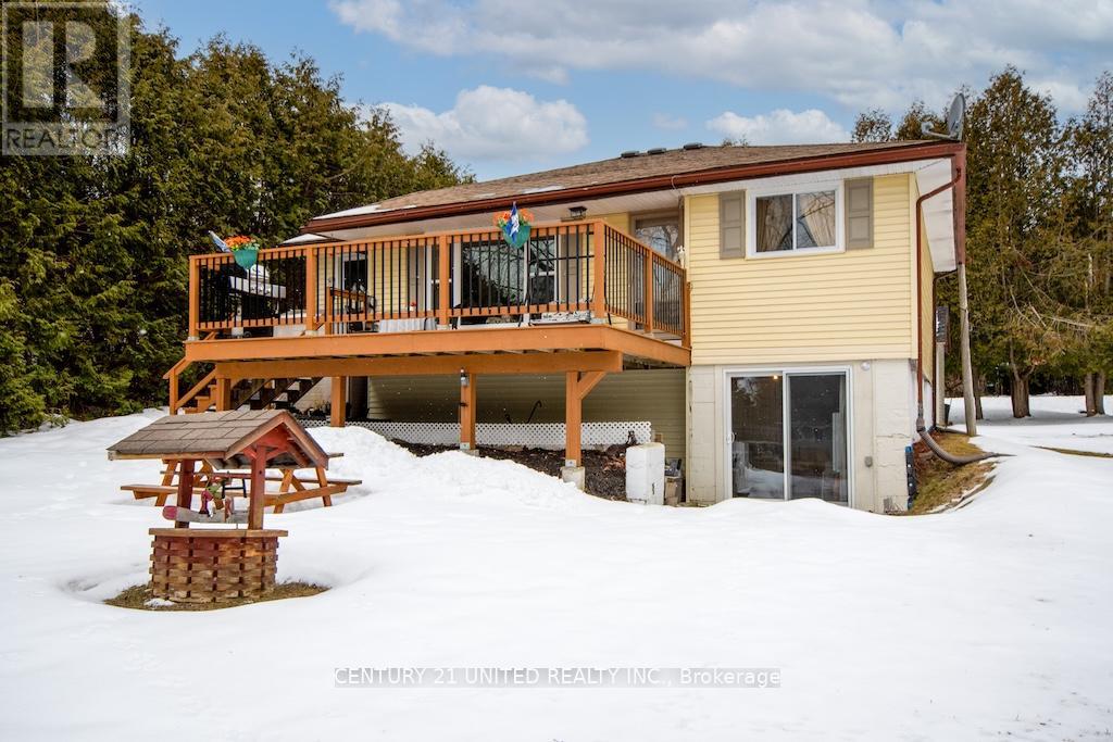 216 GEORGE DRIVE - 22