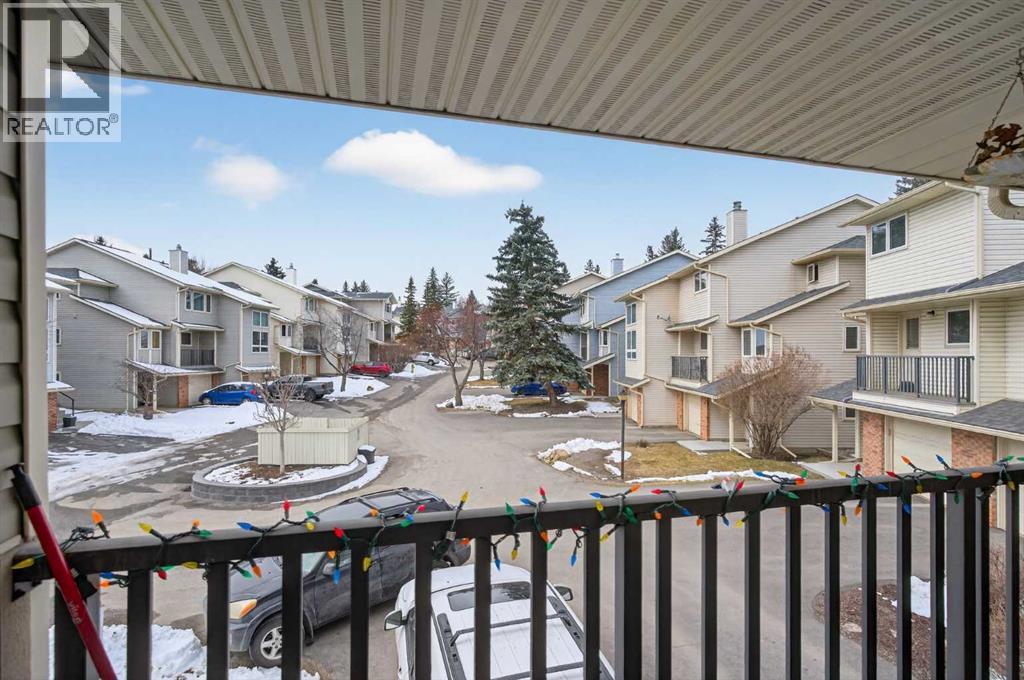 53 Millrise Lane SW - 18