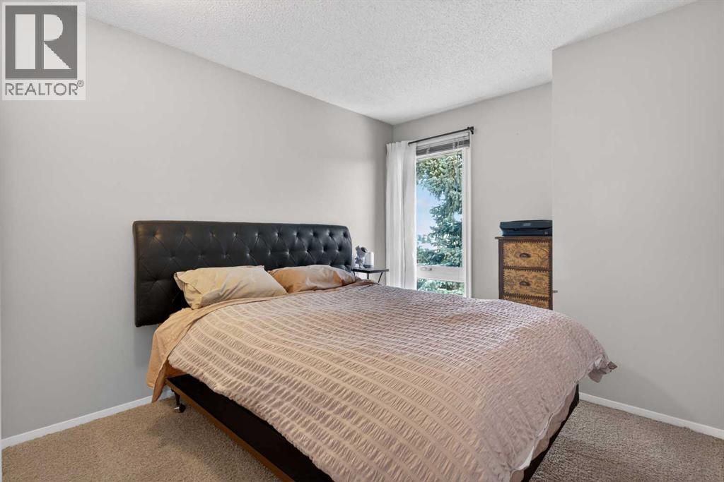 53 Millrise Lane SW - 27
