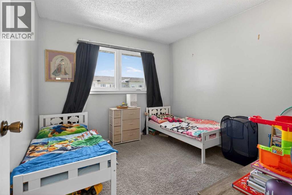 53 Millrise Lane SW - 30