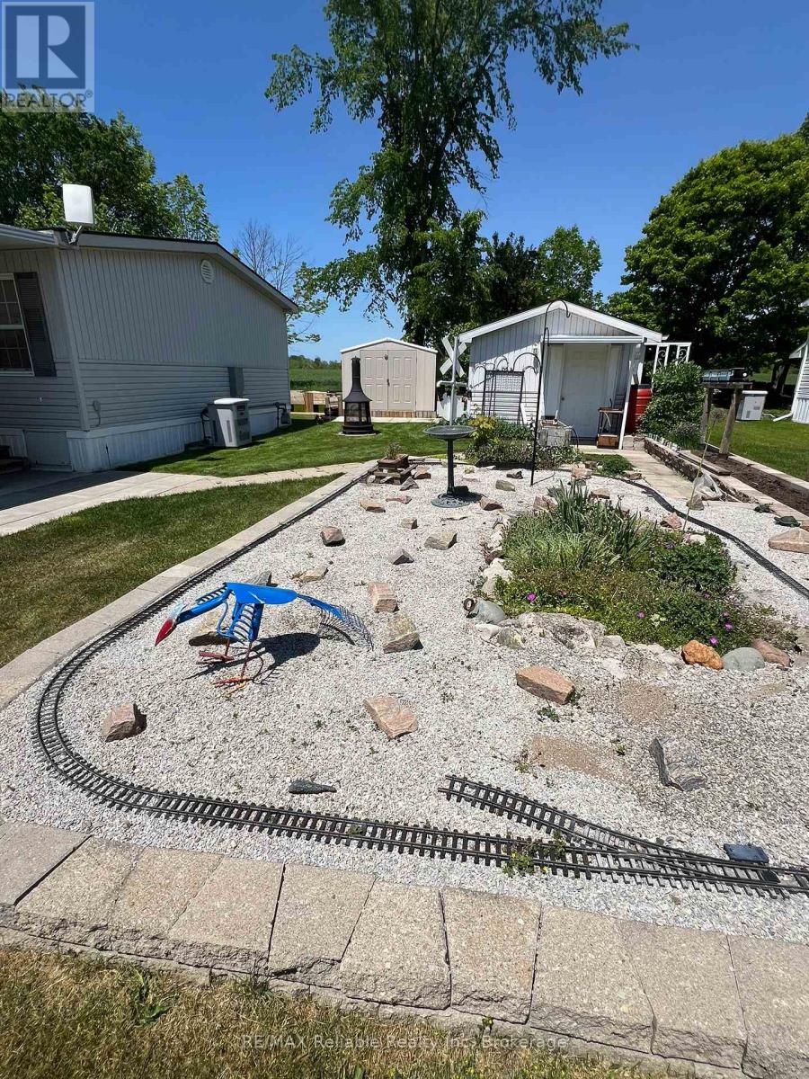 144 SANDBAGGER CRESCENT - 31