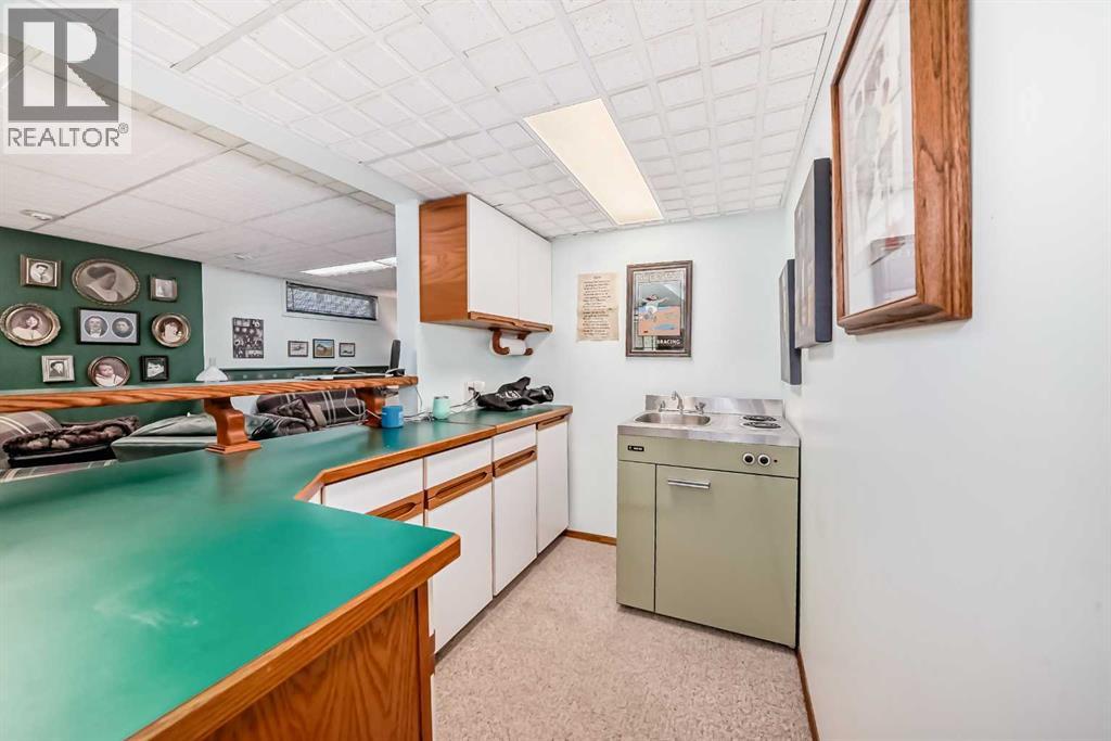 5205 55St. - 31