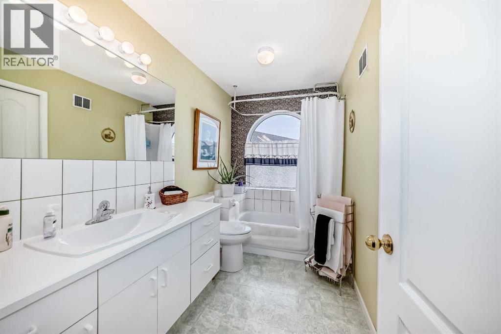 5205 55St. - 24