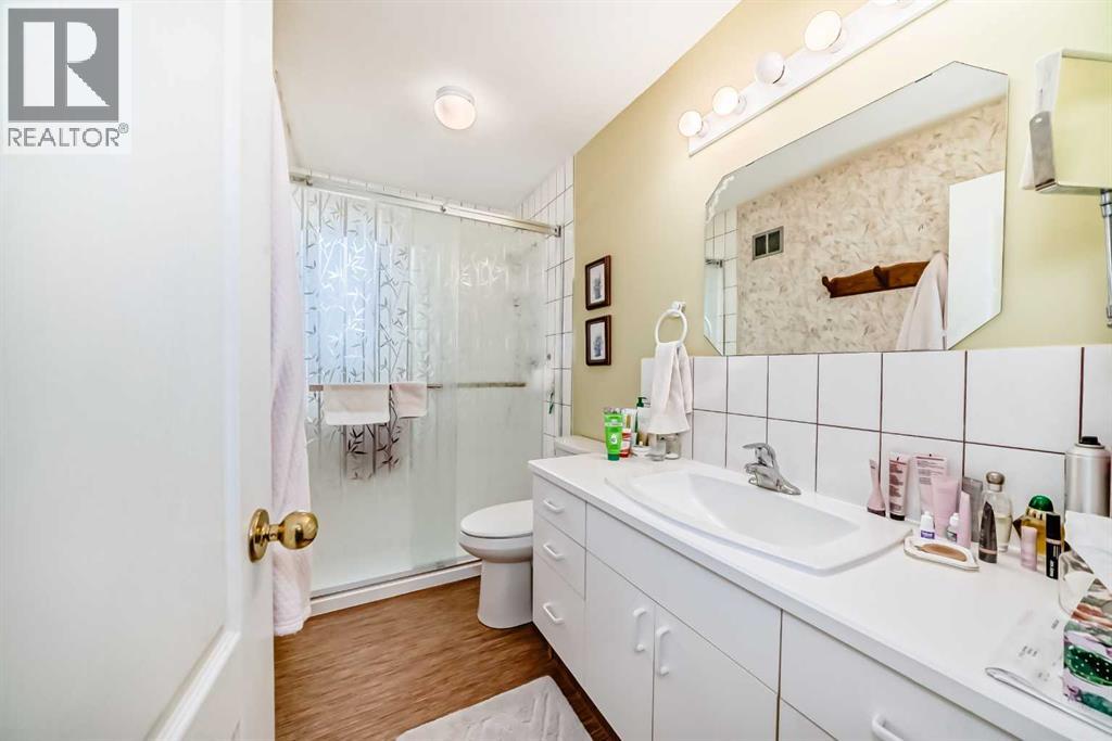 5205 55St. - 19
