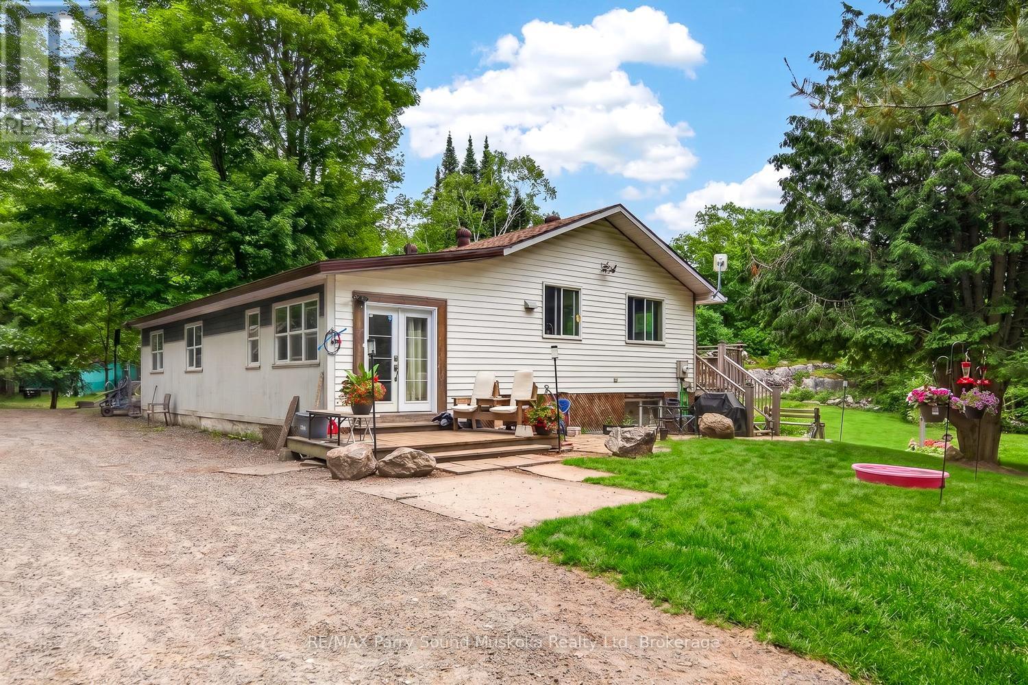 15 TORONTO LAKE ROAD - 1