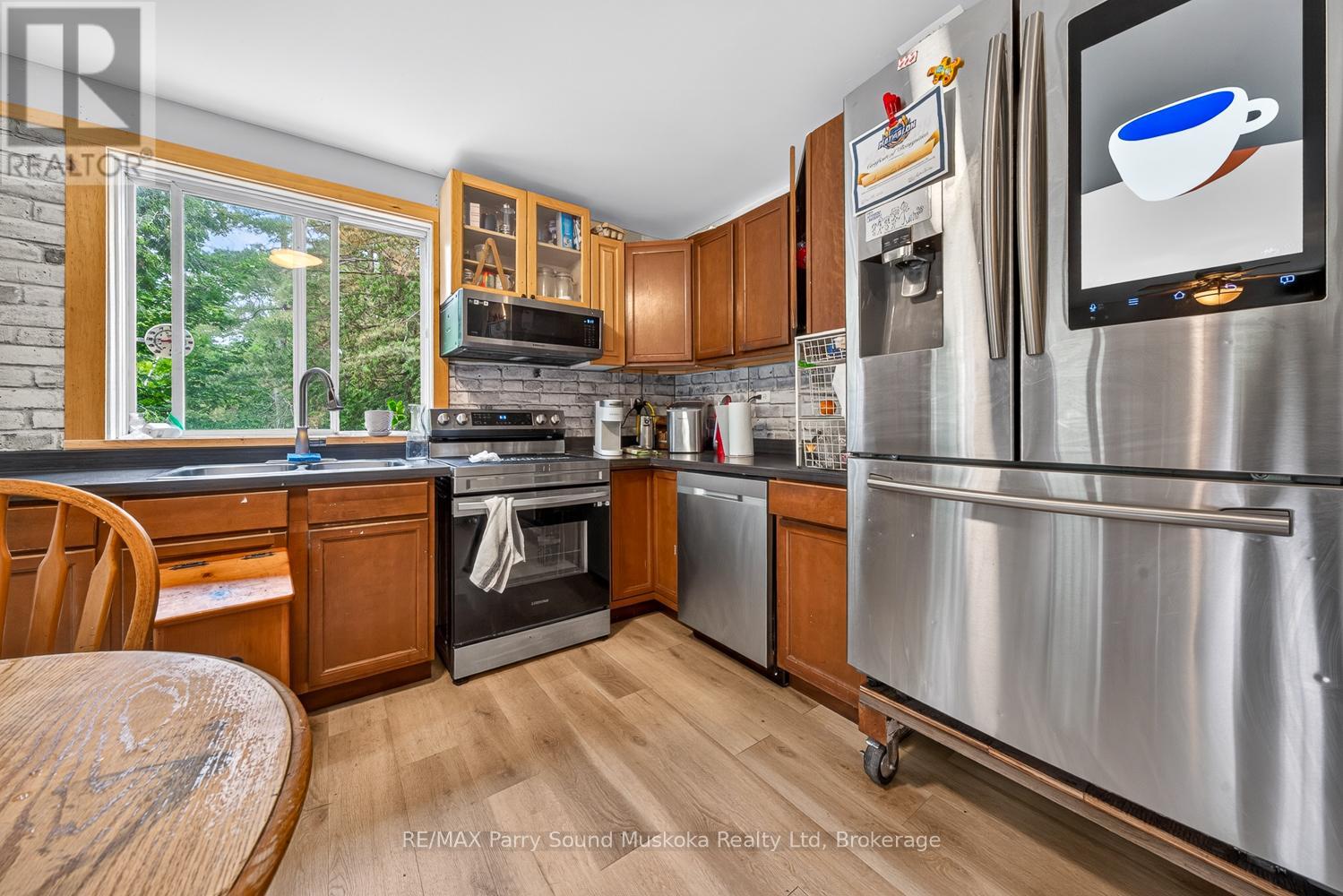 15 TORONTO LAKE ROAD - 12