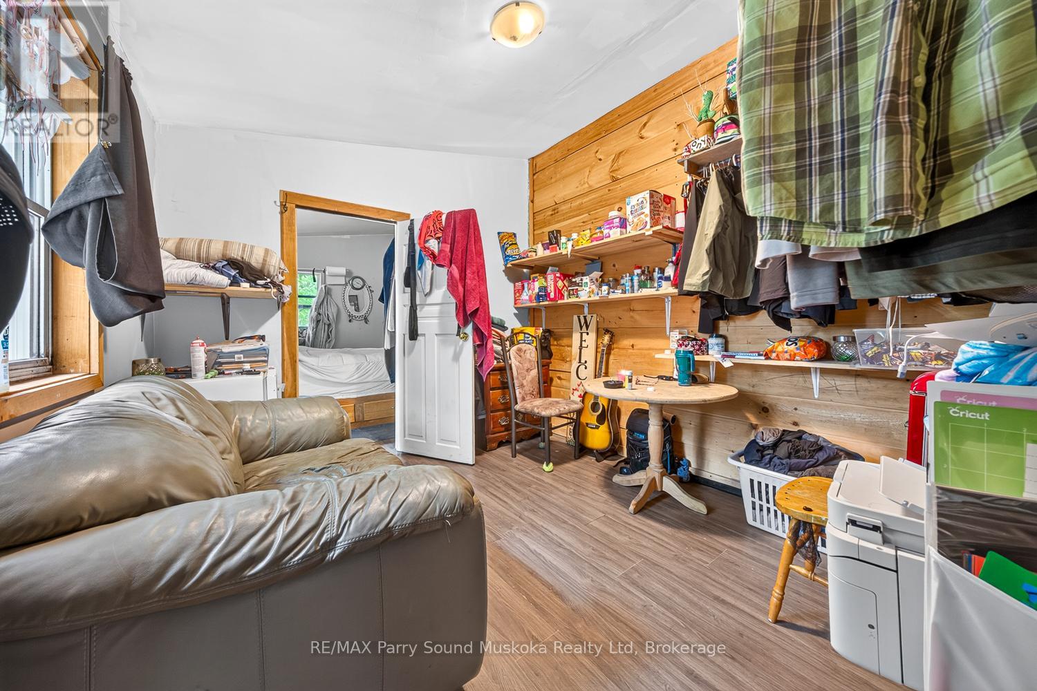 15 TORONTO LAKE ROAD - 21
