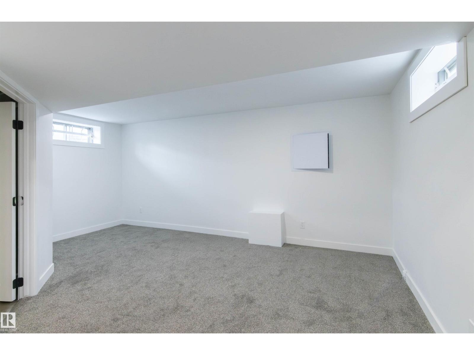 #33 15710 BEAUMARIS RD NW — photo 28